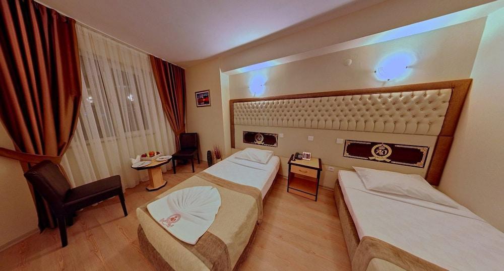 Aktas Hotel Mersin  Exterior photo