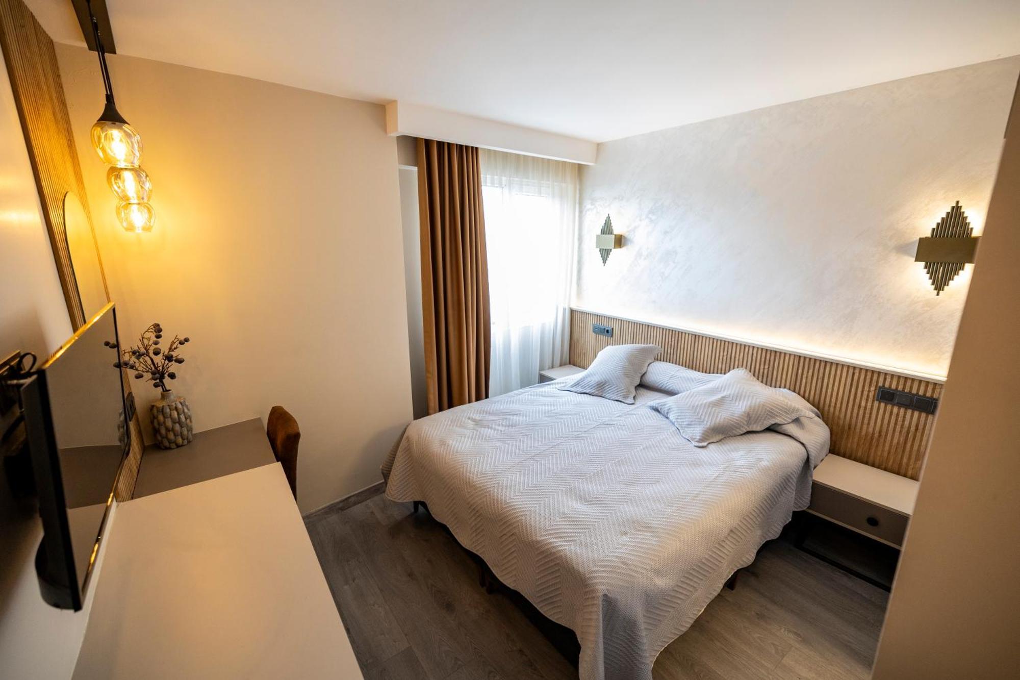 Aktas Hotel Mersin  Exterior photo